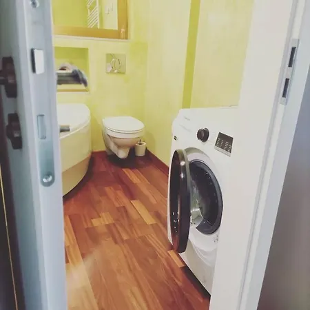 Apartment Wylotowa 83b *